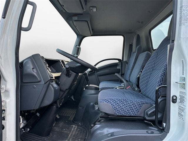 2025 Chevrolet Low Cab Forward 4500 1WT