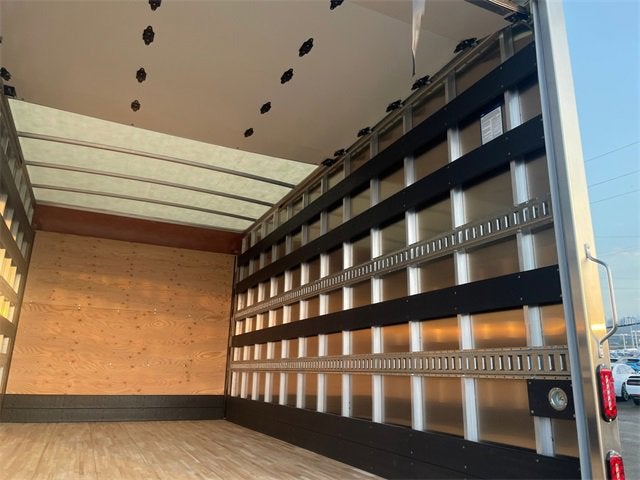 2025 Chevrolet Low Cab Forward 4500 1WT