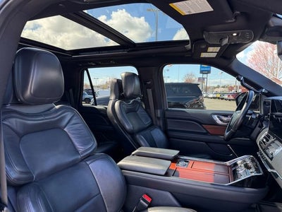 2022 Lincoln Navigator L Reserve