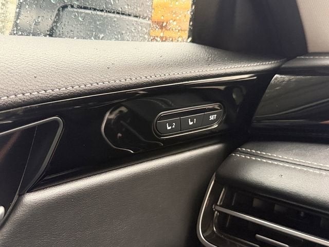 2023 INFINITI QX60 PURE