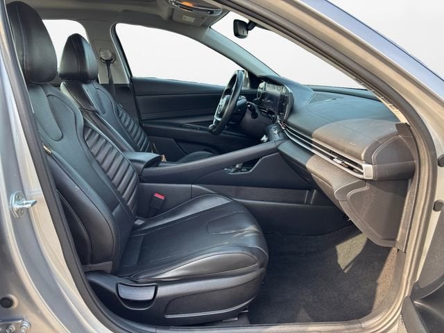 2022 Hyundai Elantra Limited