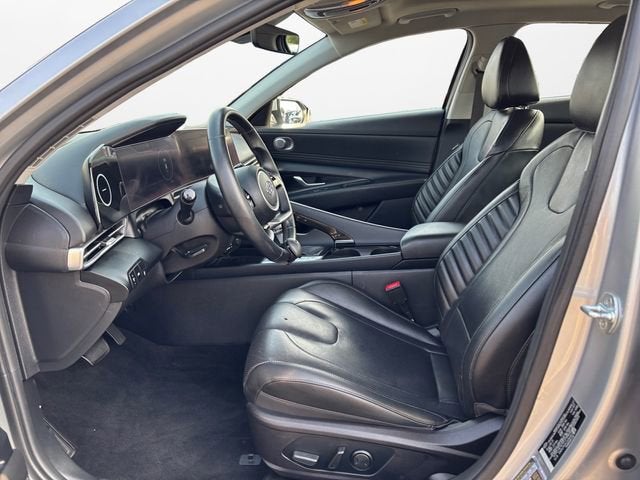 2022 Hyundai Elantra Limited