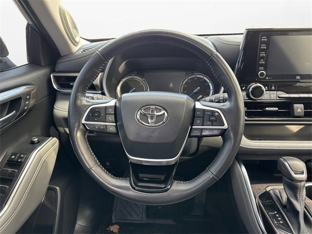2022 Toyota Highlander Hybrid Limited