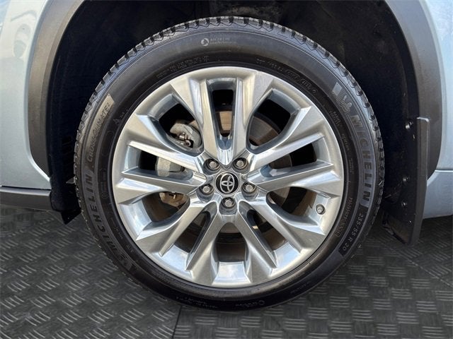 2022 Toyota Highlander Hybrid Limited