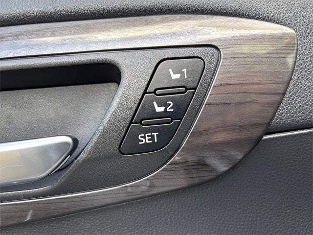 2022 Toyota Highlander Hybrid Limited