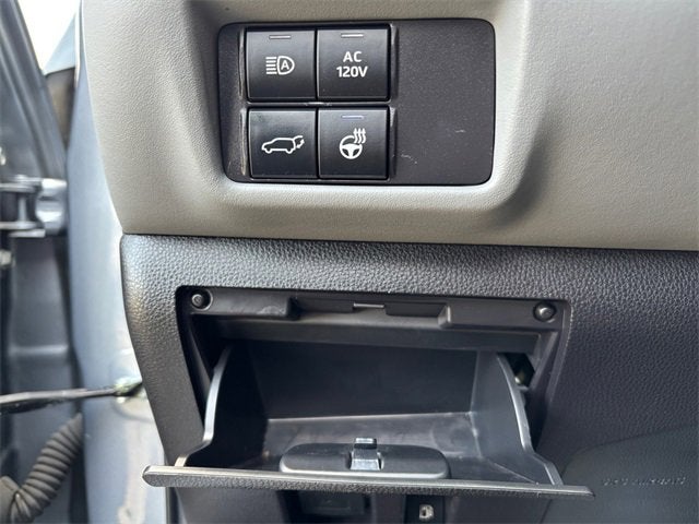 2022 Toyota Highlander Hybrid Limited