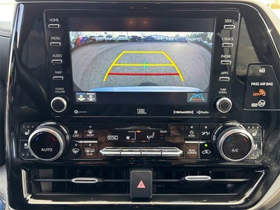 2022 Toyota Highlander Hybrid Limited