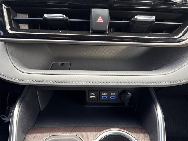 2022 Toyota Highlander Hybrid Limited