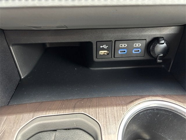 2022 Toyota Highlander Hybrid Limited