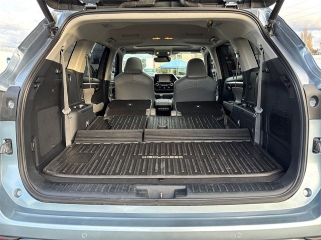 2022 Toyota Highlander Hybrid Limited