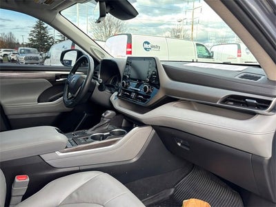 2022 Toyota Highlander Hybrid Limited