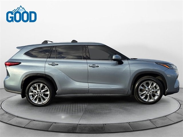 2022 Toyota Highlander Hybrid Limited