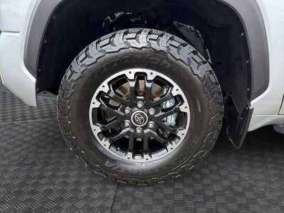 2024 Toyota Tundra 4WD SR5