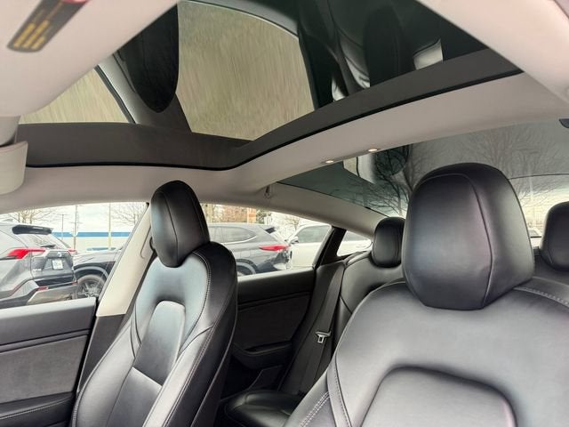 2019 Tesla Model 3 Mid Range