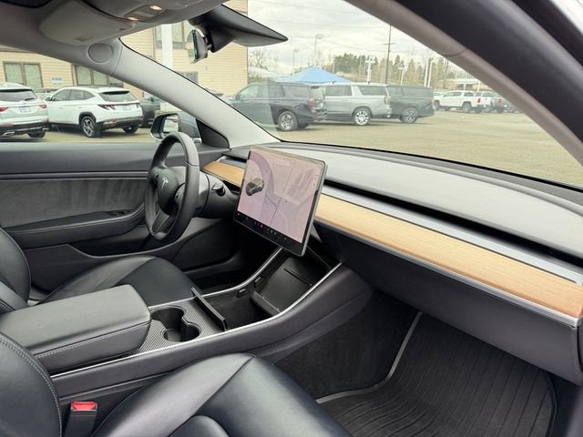 2019 Tesla Model 3 Mid Range