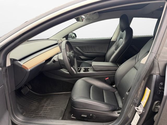 2019 Tesla Model 3 Mid Range