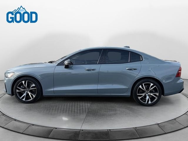 2024 Volvo S60 Core Dark Theme