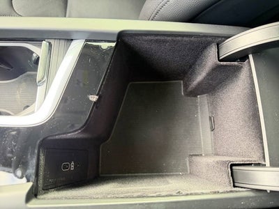 2024 Volvo S60 Core Dark Theme