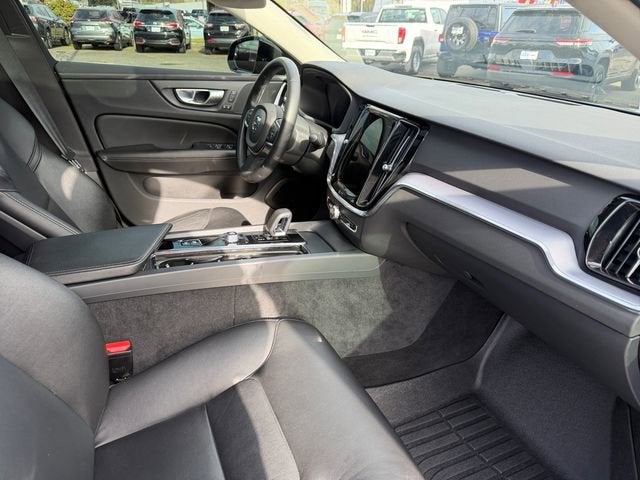2024 Volvo S60 Core Dark Theme