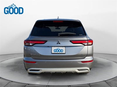 2024 Mitsubishi Outlander SE