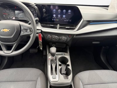 2025 Chevrolet Trax LS