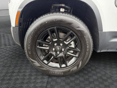 2025 Land Rover Defender S