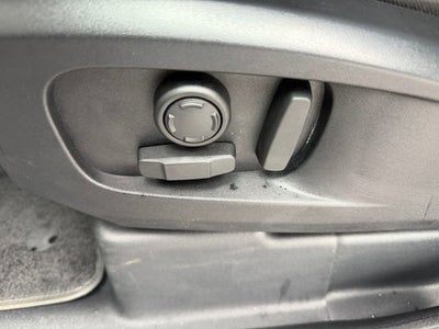 2025 Land Rover Defender S