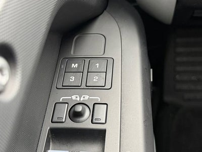 2025 Land Rover Defender S