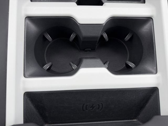 2025 Land Rover Defender S