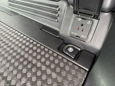 2025 Land Rover Defender S