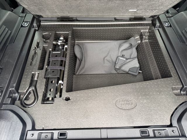 2025 Land Rover Defender S