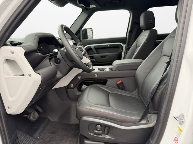 2025 Land Rover Defender S