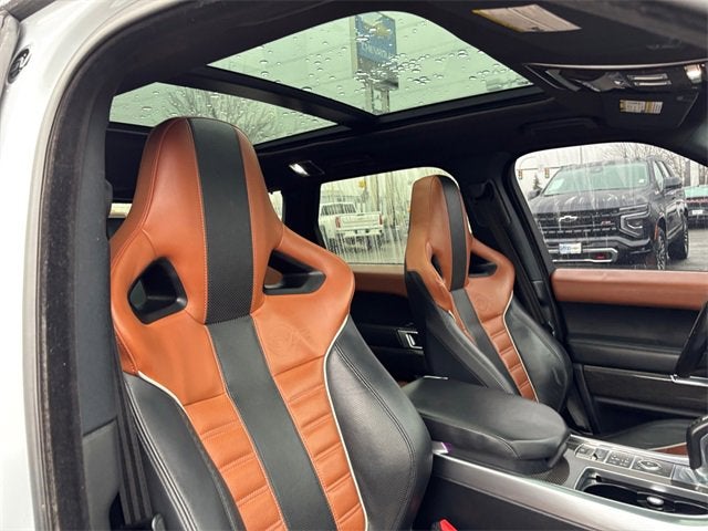 2016 Land Rover Range Rover Sport V8 SVR