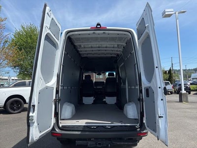 2025 Mercedes-Benz Sprinter Cargo Van Base