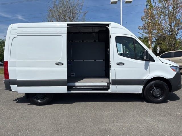 2025 Mercedes-Benz Sprinter Cargo Van Base