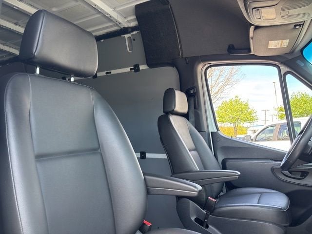 2025 Mercedes-Benz Sprinter Cargo Van Base
