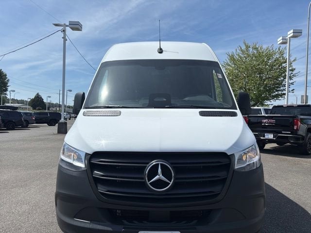 2025 Mercedes-Benz Sprinter Cargo Van Base