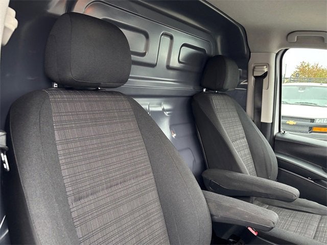 2017 Mercedes-Benz Metris Cargo Van Base