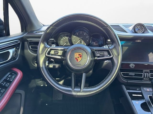 2022 Porsche Macan Base