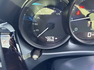 2022 Porsche Macan Base