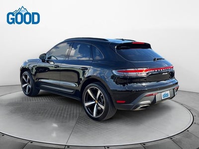 2022 Porsche Macan Base