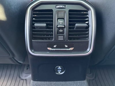 2022 Porsche Macan Base