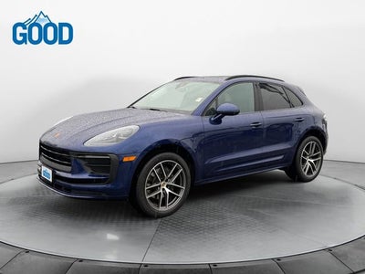 2022 Porsche Macan Base
