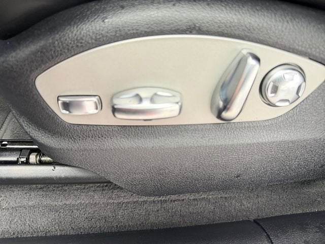 2022 Porsche Macan Base