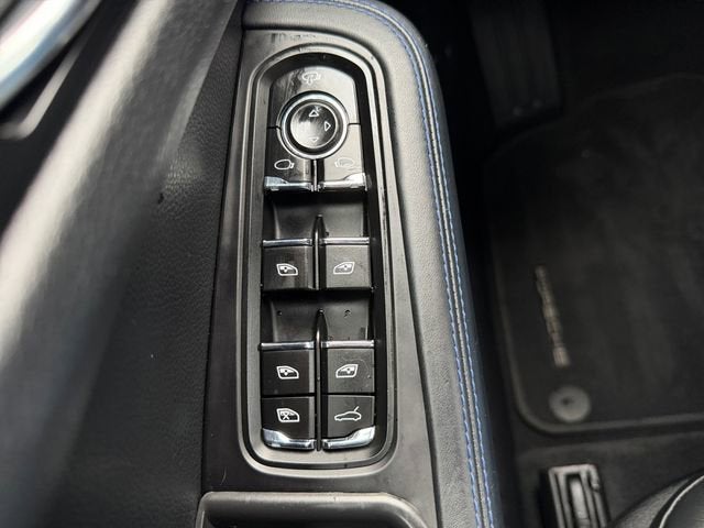 2022 Porsche Macan Base