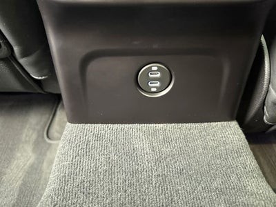 2022 Porsche Macan Base