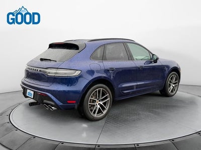 2022 Porsche Macan Base
