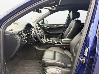 2022 Porsche Macan Base