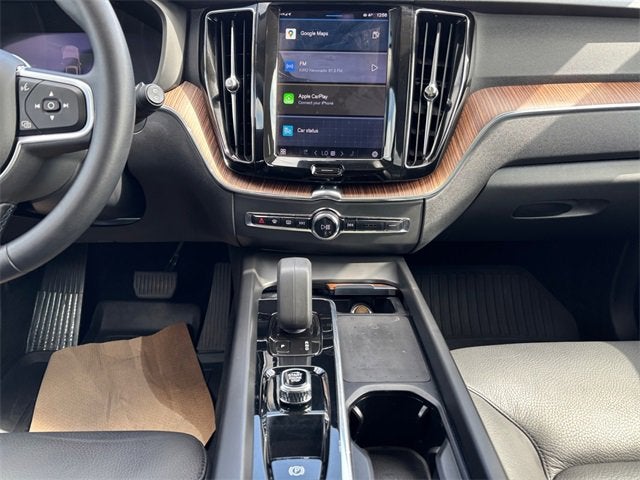 2022 Volvo XC60 Momentum