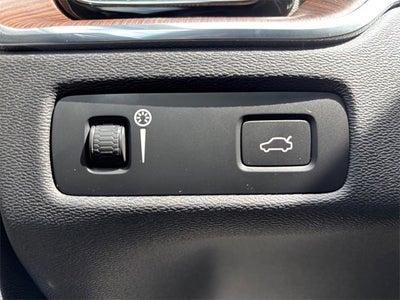 2022 Volvo XC60 Momentum